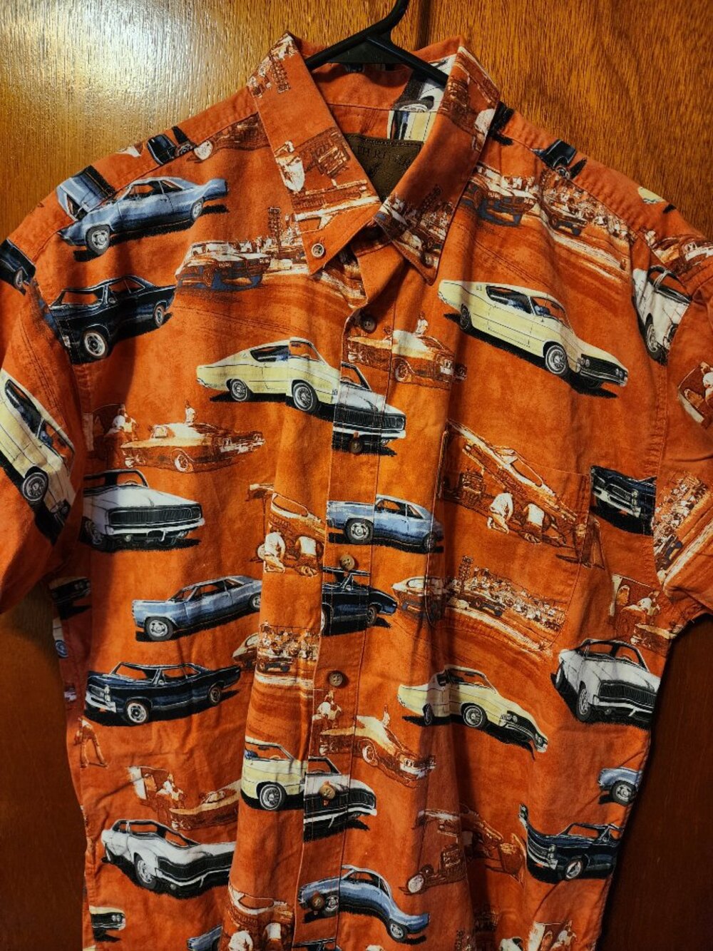 Men's Large North River Orange Muscle Car Print Short Sleeve Button Down Shirt
